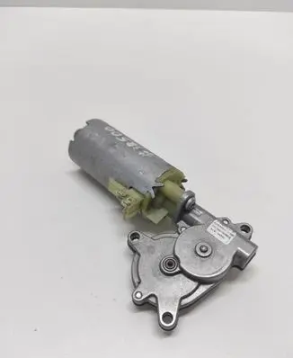 Volkswagen Phaeton Seat adjustment motor 0130002582 901890102