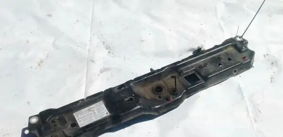 Opel Tigra A Radiator support slam panel 13173401