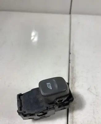 Volvo V70 Electric window control switch 9472275