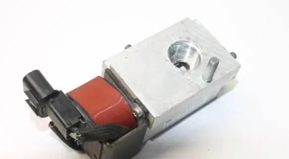 KIA Soul Turbo solenoid valve 97724E4100