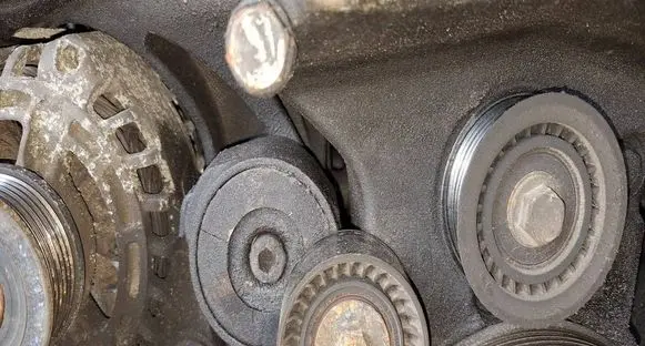 Opel Vectra C Generator/alternator belt tensioner