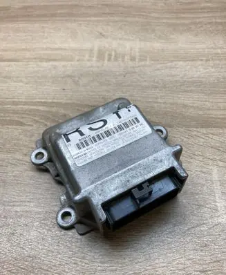 Chrysler Voyager Airbag control unit/module 04686602AJ 0285001344