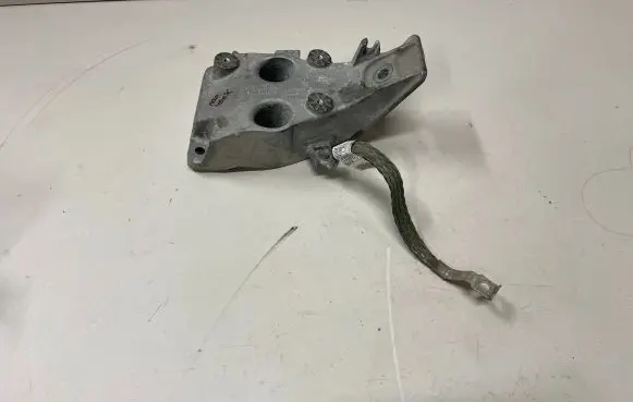 BMW X5 F15 Engine mounting bracket 6856185 22116856185
