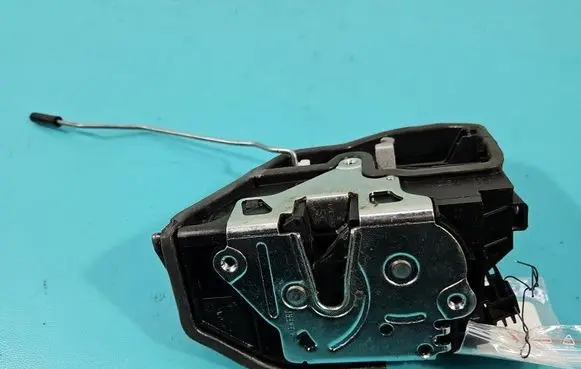 BMW 5 F10 F11 Front door lock 7202143 IMPRK1508804