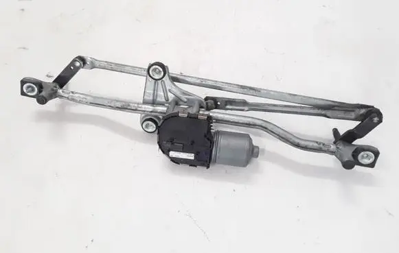 Volvo S60 Front wiper linkage 