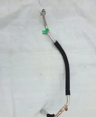 Jeep Wrangler Air conditioning (A/C) pipe/hose 68290603AA