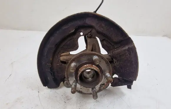 Land Rover Freelander 2 - LR2 Front wheel hub