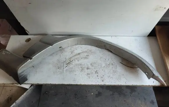 Opel Vivaro Under headlight/headlamp trim 7755165DA2 ASY7550