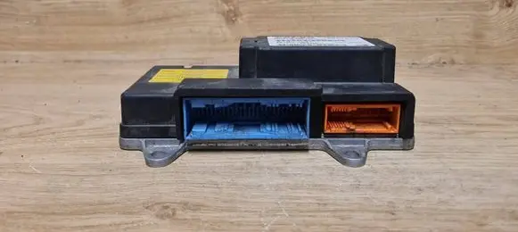 Volvo V50 Airbag control unit/module 8697679