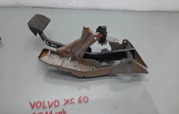 Volvo XC60 Brake pedal 31341100