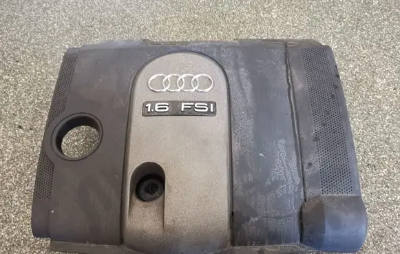 Audi A3 S3 8P Engine cover (trim) 03C129607AB