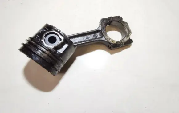 Fiat Marea Piston with connecting rod