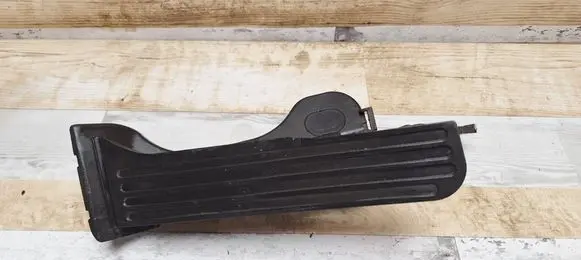 Volkswagen Golf V Accelerator throttle pedal 1K1721503L