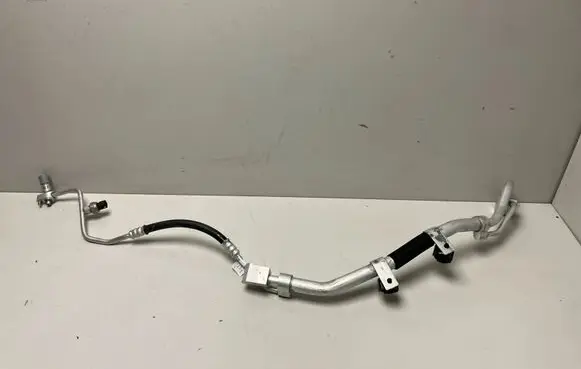 BMW X6 G06 Air conditioning (A/C) pipe/hose 9496579