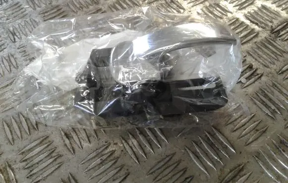 Nissan Qashqai Front door interior handle 80671JD000