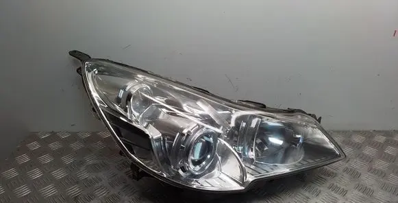 Subaru Legacy Headlight/headlamp