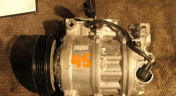 Seat Toledo I (1L) Air conditioning (A/C) compressor (pump) 820803