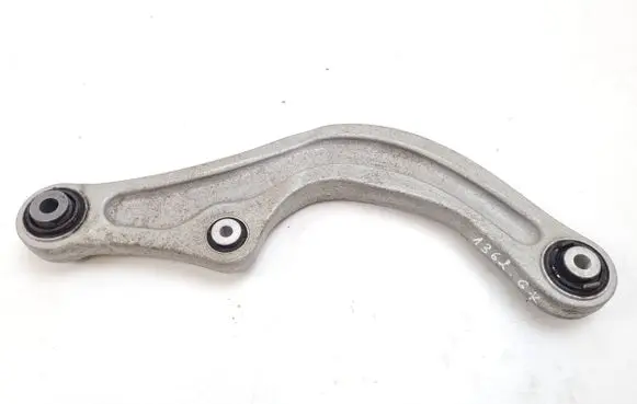 Rear control arm