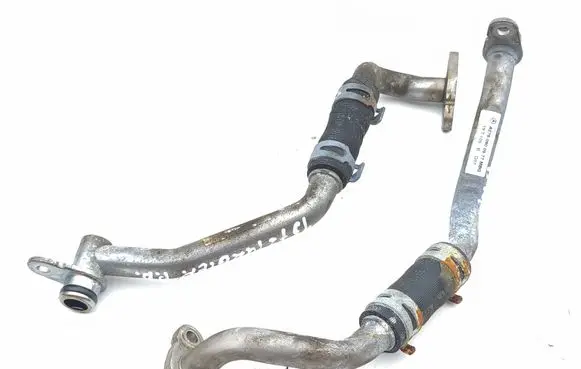 Mercedes-Benz GLC AMG Turbo turbocharger oiling pipe/hose A2760900577 A2760901800