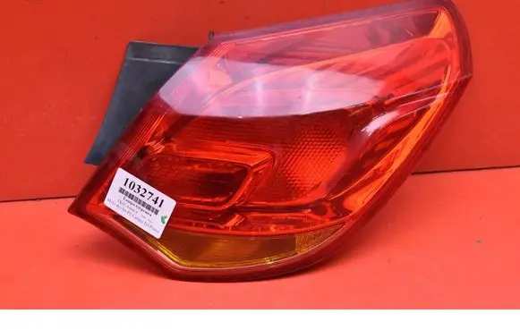 Opel Astra J Rear/tail lights