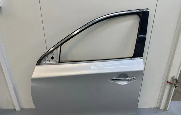 Infiniti QX60 L50 Front door