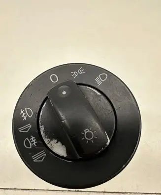 Audi A4 S4 B7 8E 8H Light switch 8E0941531C