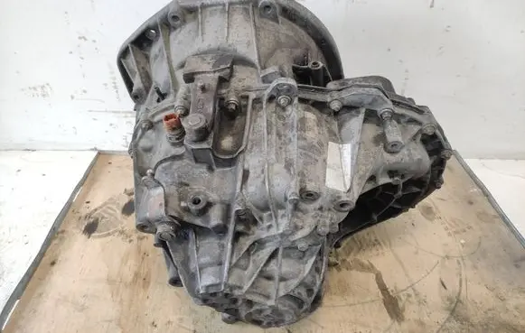 Renault Trafic II (X83) Manual 6 speed gearbox 8200460604 PF6