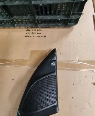 Volvo S60 Front door high frequency speaker 08676893 11W15 07010801