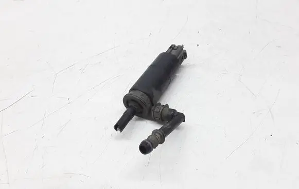 Volkswagen Golf Plus Headlight washer pump 3B7955681