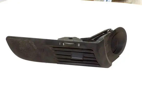 BMW 5 E39 Dashboard side air vent grill/cover trim 8391174