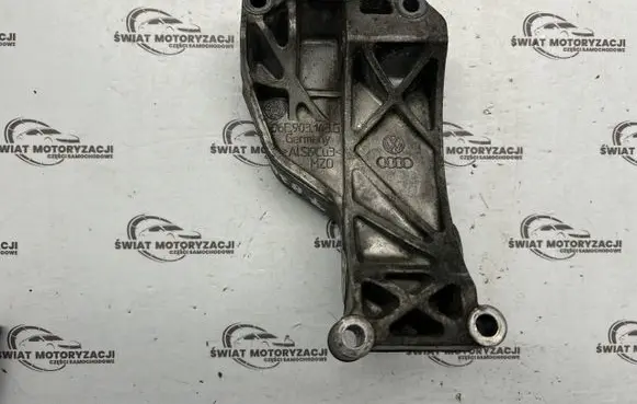 Audi Q7 4L Generator/alternator bracket 