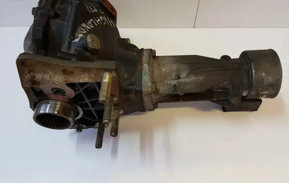 Toyota Highlander XU20 Gearbox transfer box case 3610045011
