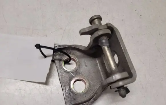 Citroen C4 I Front door upper hinge