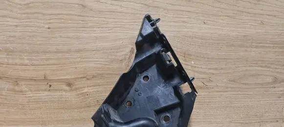 Front bumper mounting bracket