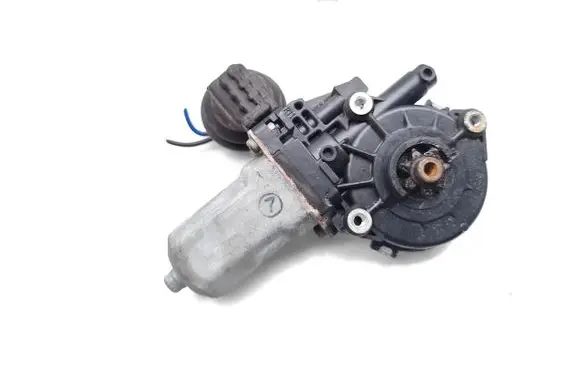 Toyota Hilux (AN10, AN20, AN30) Front door window regulator motor 85710-0K010 AE262100-2980