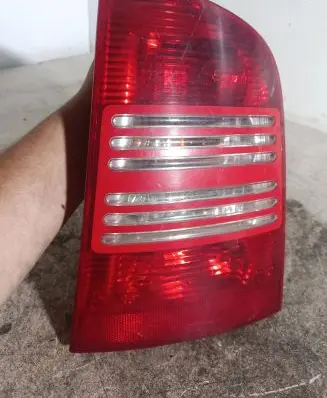 Skoda Octavia Mk1 (1U) Rear/tail lights 1J9945112B 1J9945096B