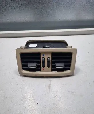 BMW 5 E60 E61 Rear air vent grill 7129556 6932024 6932023
