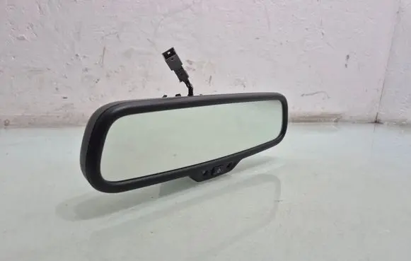 Rear view mirror (interior)