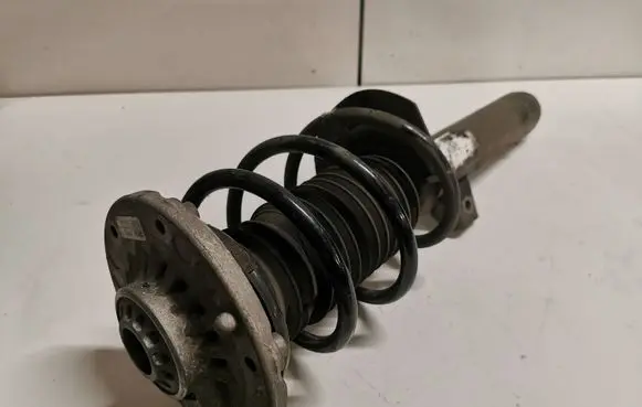 BMW 3 F30 F35 F31 Front shock absorber with coil spring 6873778