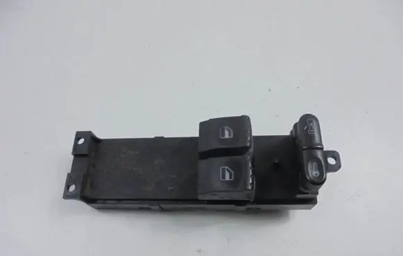 Seat Toledo II (1M) Electric window control switch 1J3959857