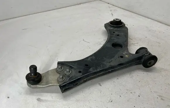 Dodge Hornet Front control arm 95485 00505650070 505650070