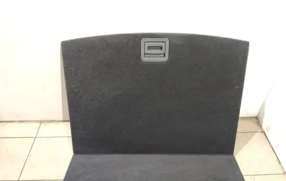Volkswagen Touareg II Trunk/boot floor carpet liner 7P6863546G
