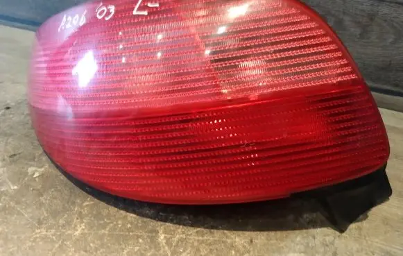 Peugeot 206 Rear/tail lights