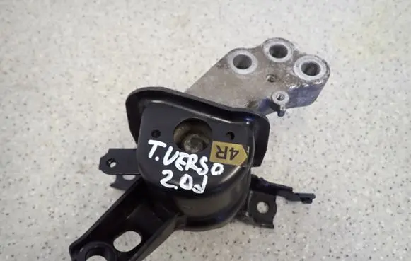 Toyota Verso Engine mount vacuum valve 445400F031