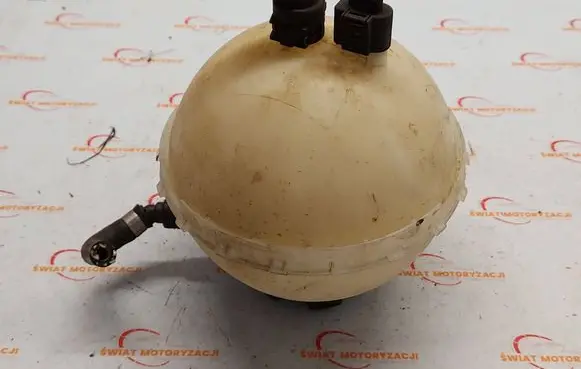 BMW 1 F20 F21 Coolant expansion tank/reservoir 