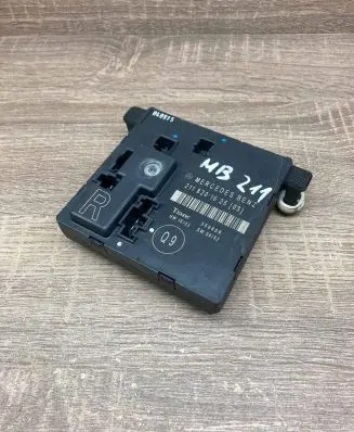 Mercedes-Benz E W211 Door control unit/module 2118201626 356806 Used