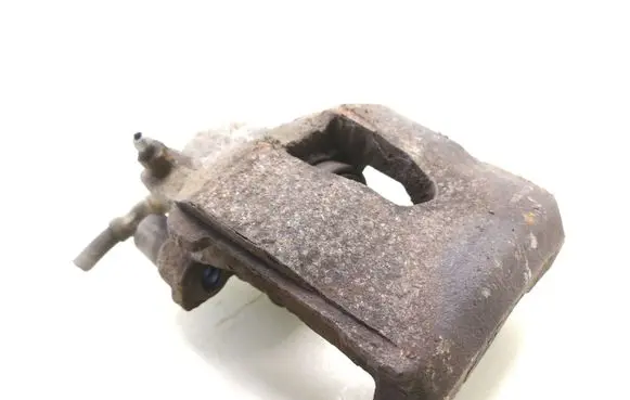 Volkswagen Golf VI Front brake caliper