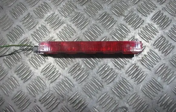 Ford Focus Third/center stoplight 1S7113A613AE