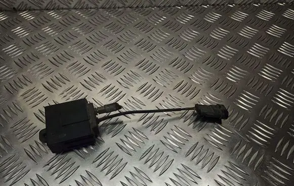 Suzuki Swift I LP gas control unit module E13678R-010036