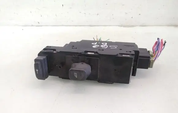 Volvo S60 Electric window control switch 8682837